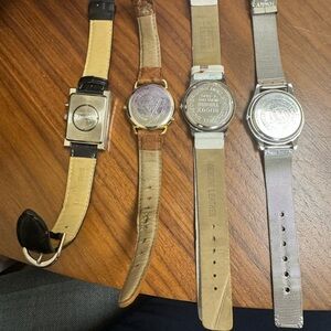 Lot #2
4 women’s watches. Fair condition.